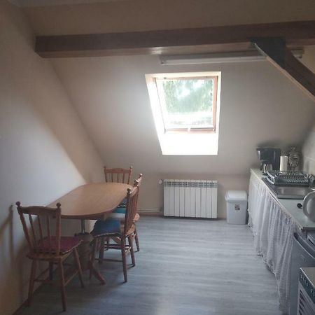 סטארה יוצ'י Rogale, Ferienwohnung מראה חיצוני תמונה